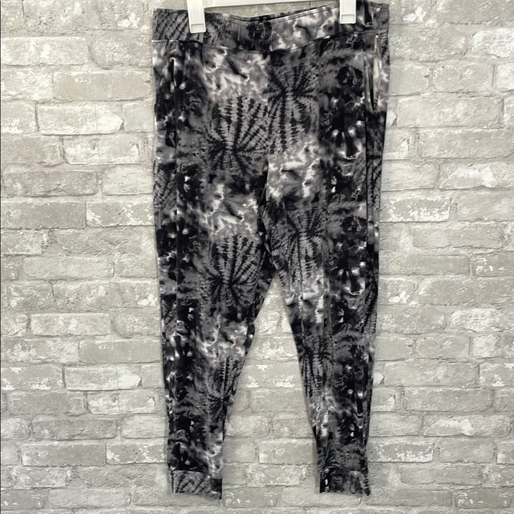 Koolaburra By UGG Black and Gray Pajama Pant Joggers